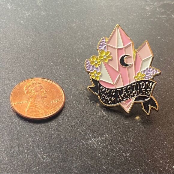 Crystal Protection Enamel Pin/ Brooch - Picture 3 of 5